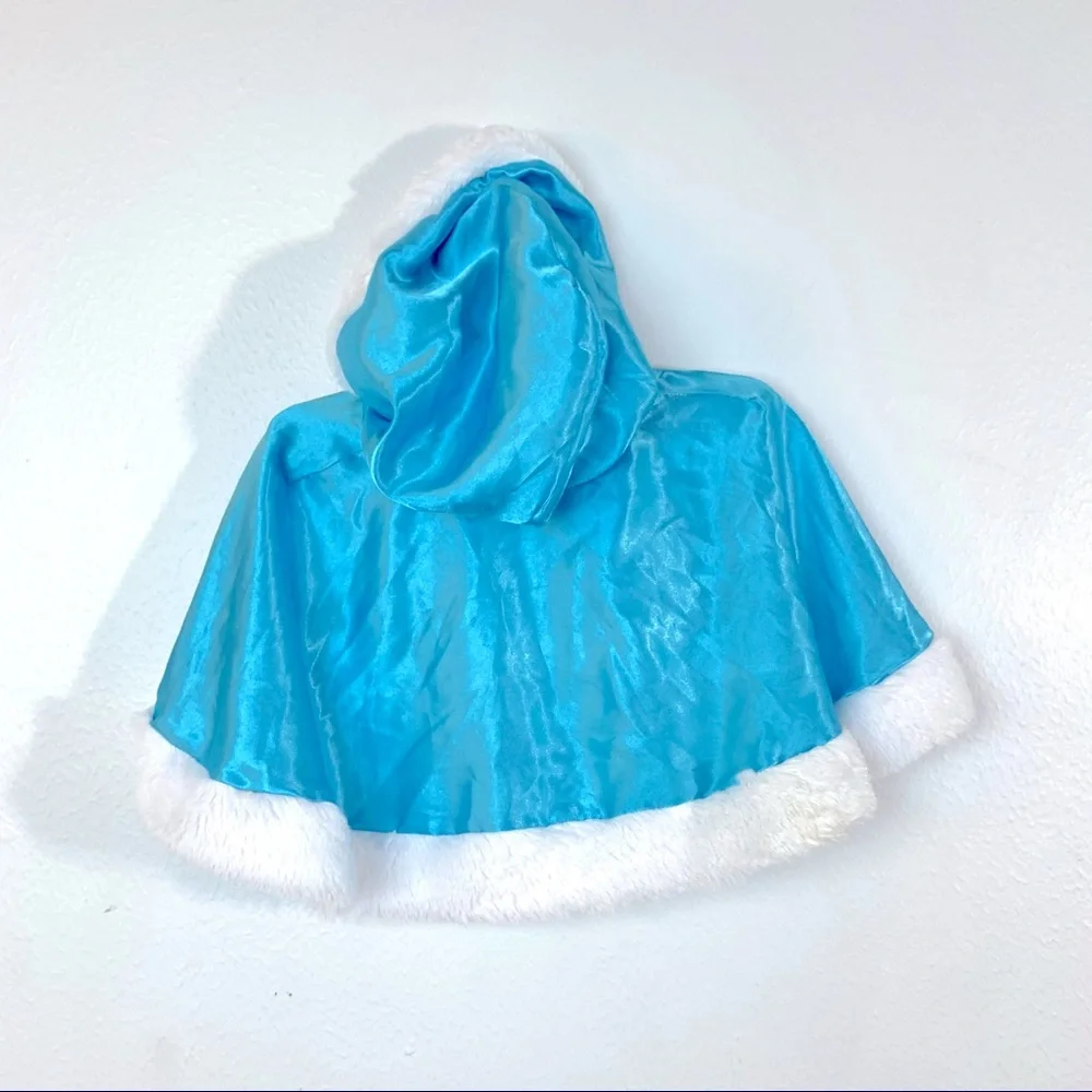 COPY - Disneys Frozen Elsa cape with fur hood EUC Sz 6 Cape only